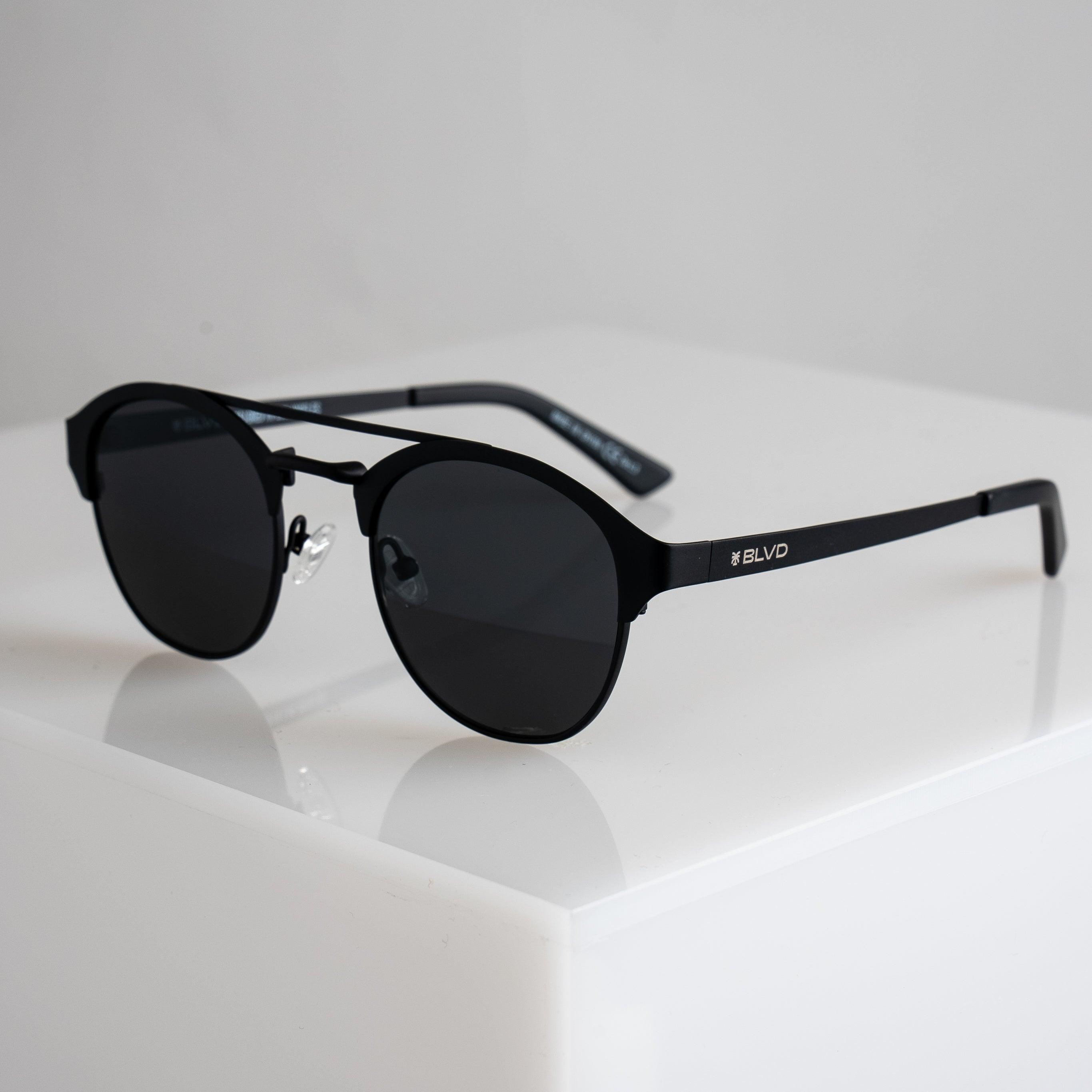 The Headliner - Black - blvdframes