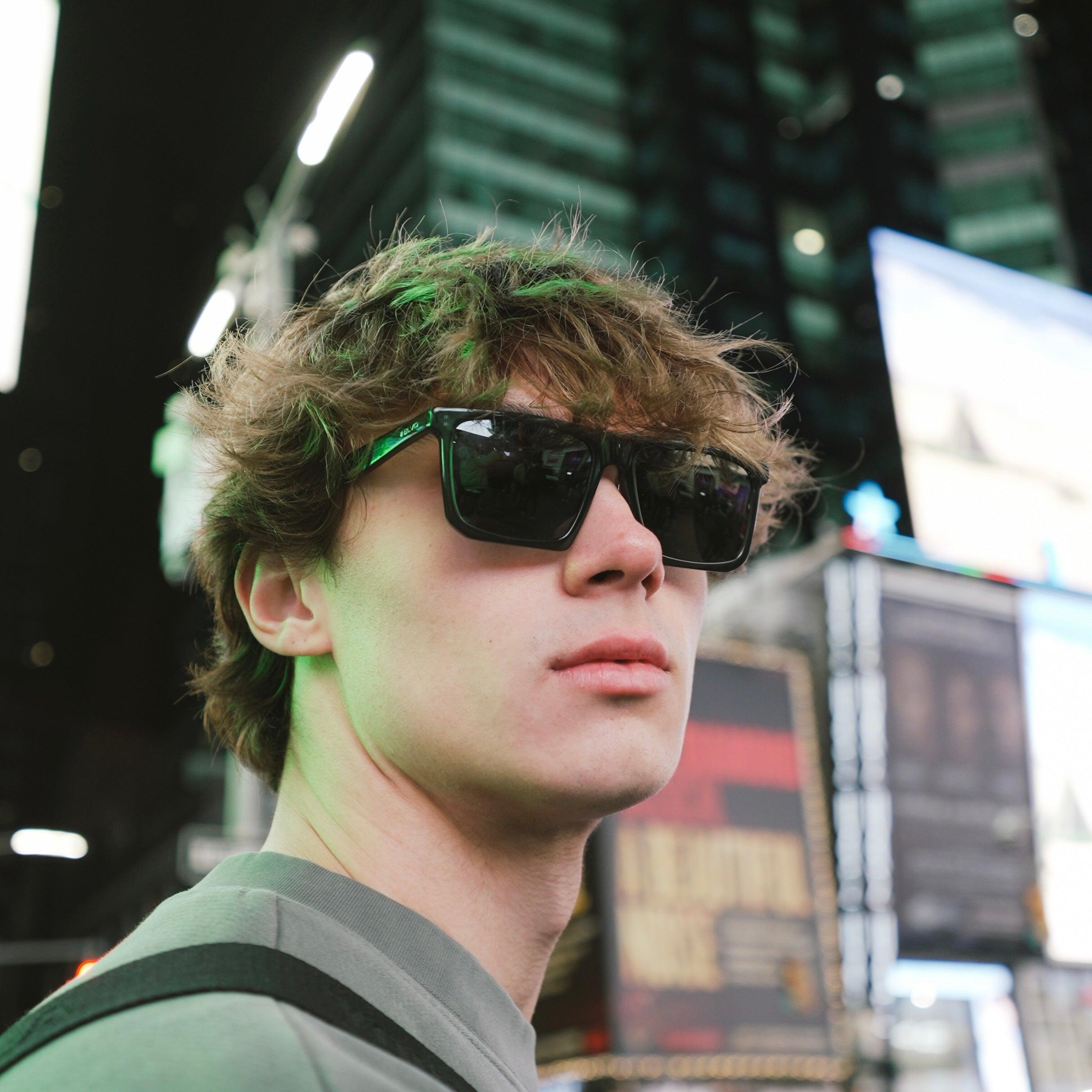 The Tron - Black - blvdframes